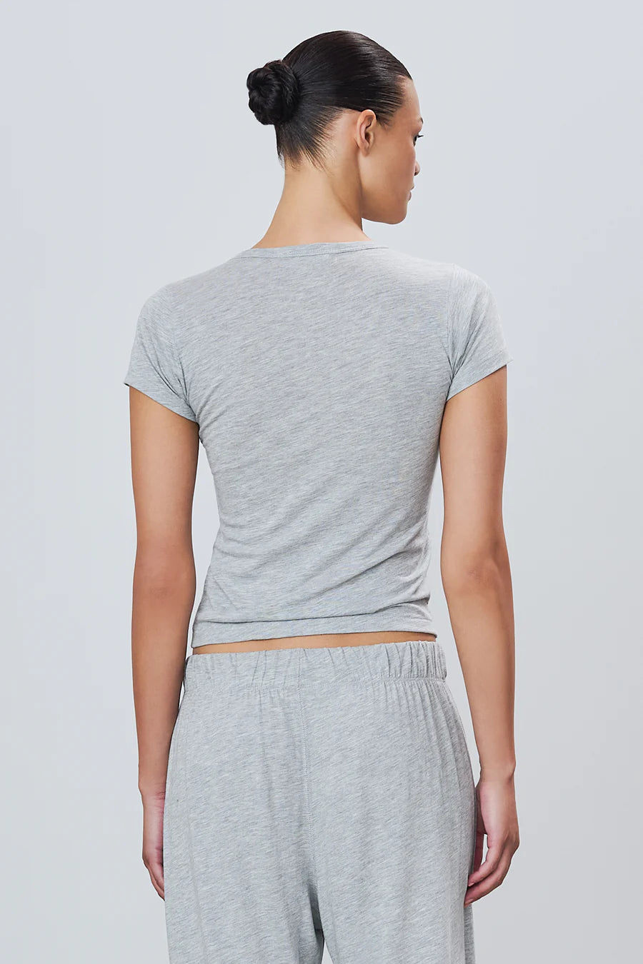 Eterne Fitted Crewneck Short Sleeve Tee