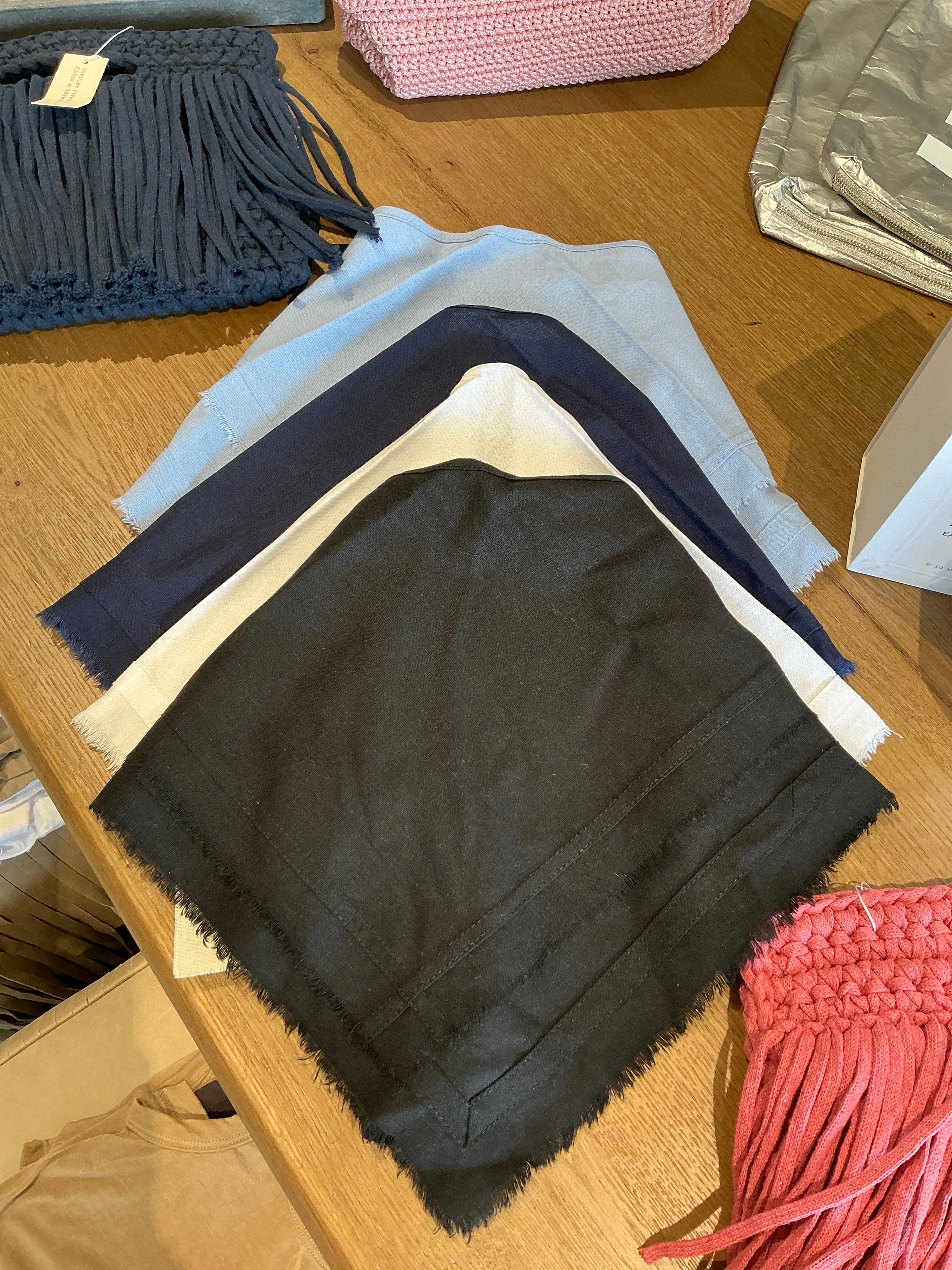 ZAYDA TAVÁREZ bandana scarf