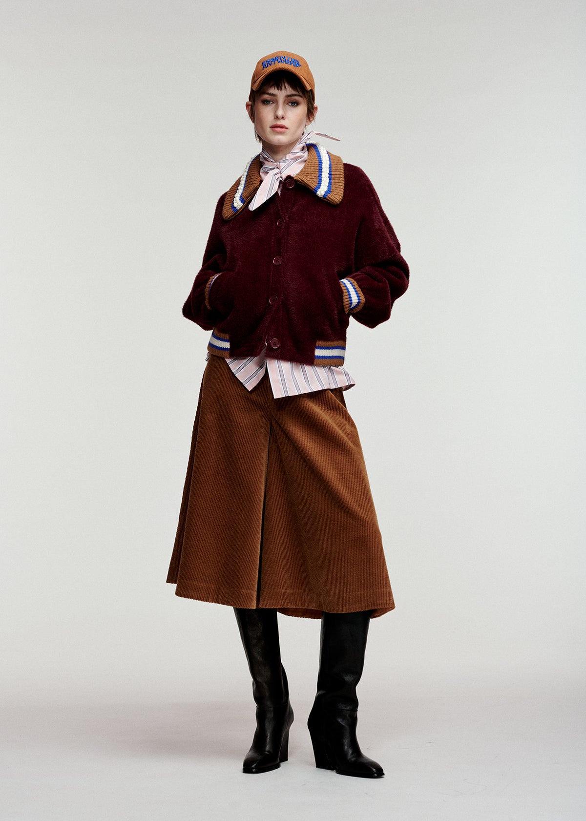 KAMORE KNIT JACKET WITH COLLAR