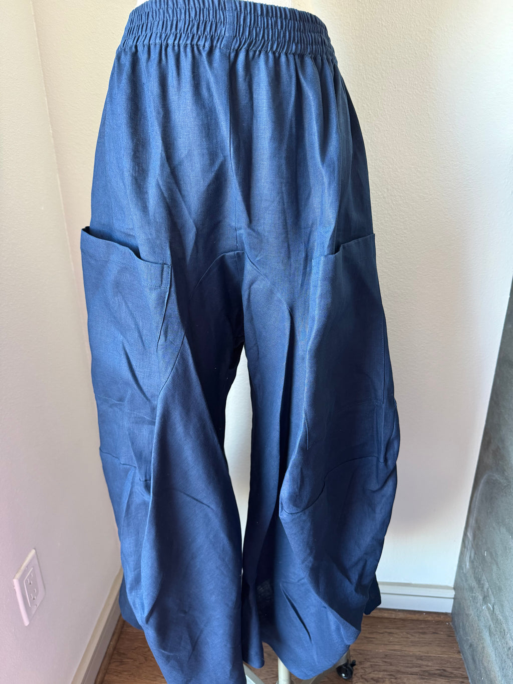 FABRICA SOCIAL Linen Trousers