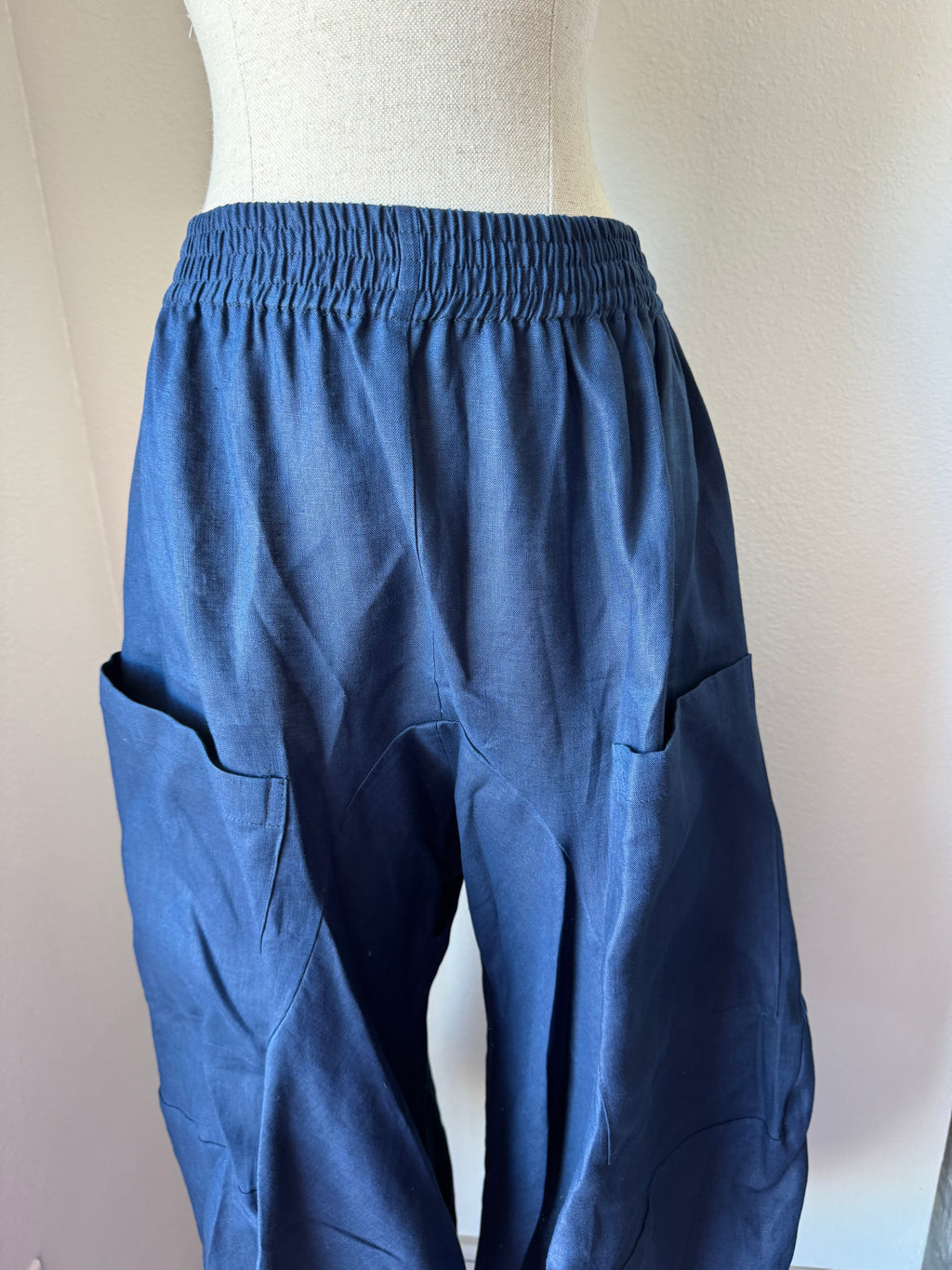 FABRICA SOCIAL Linen Trousers