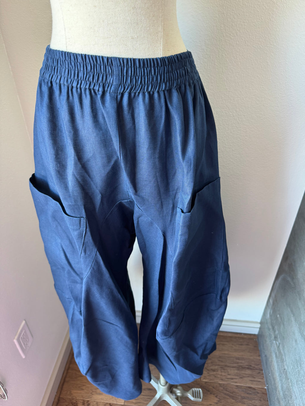 FABRICA SOCIAL Linen Trousers