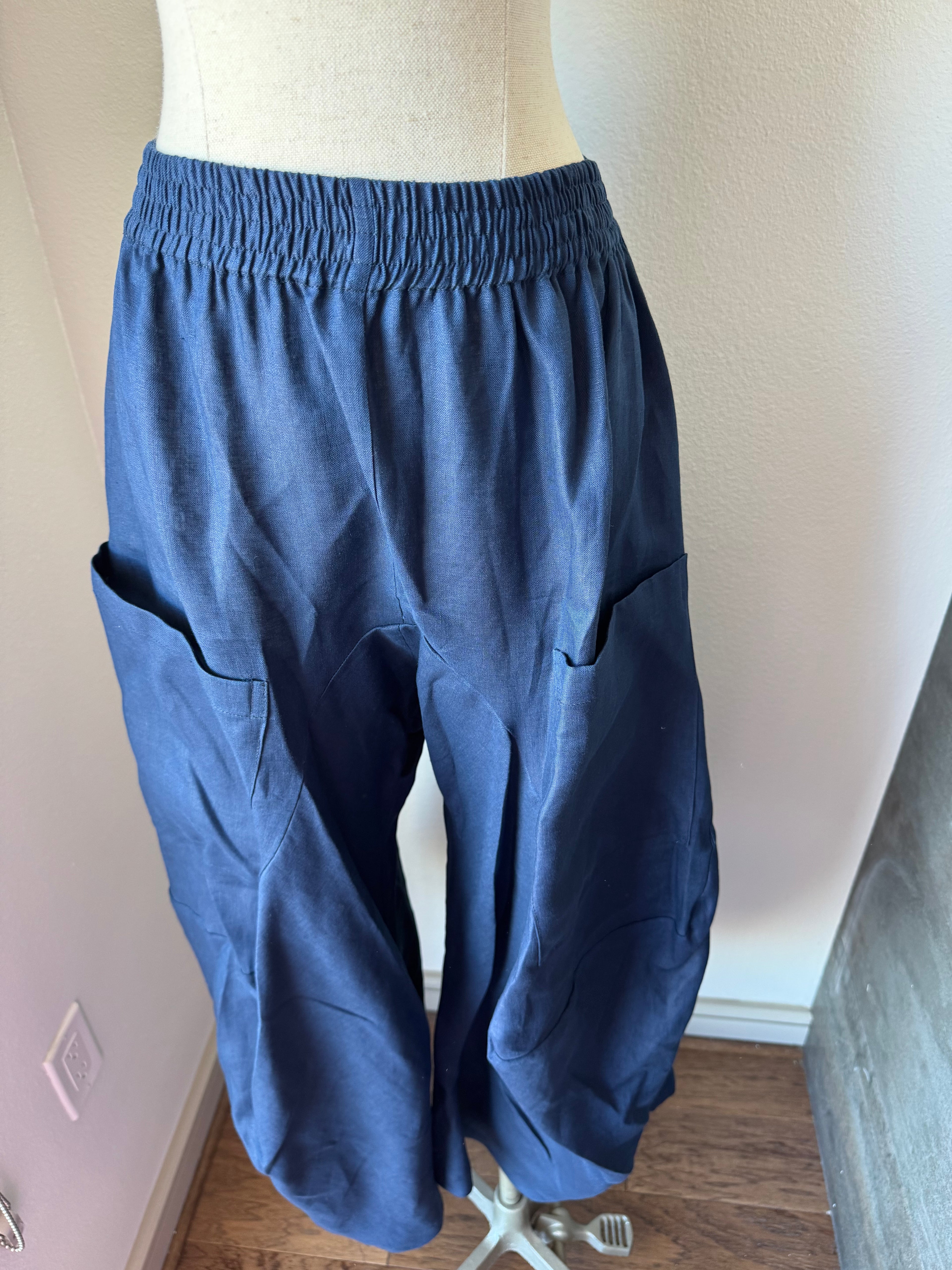 FABRICA SOCIAL Linen Trousers