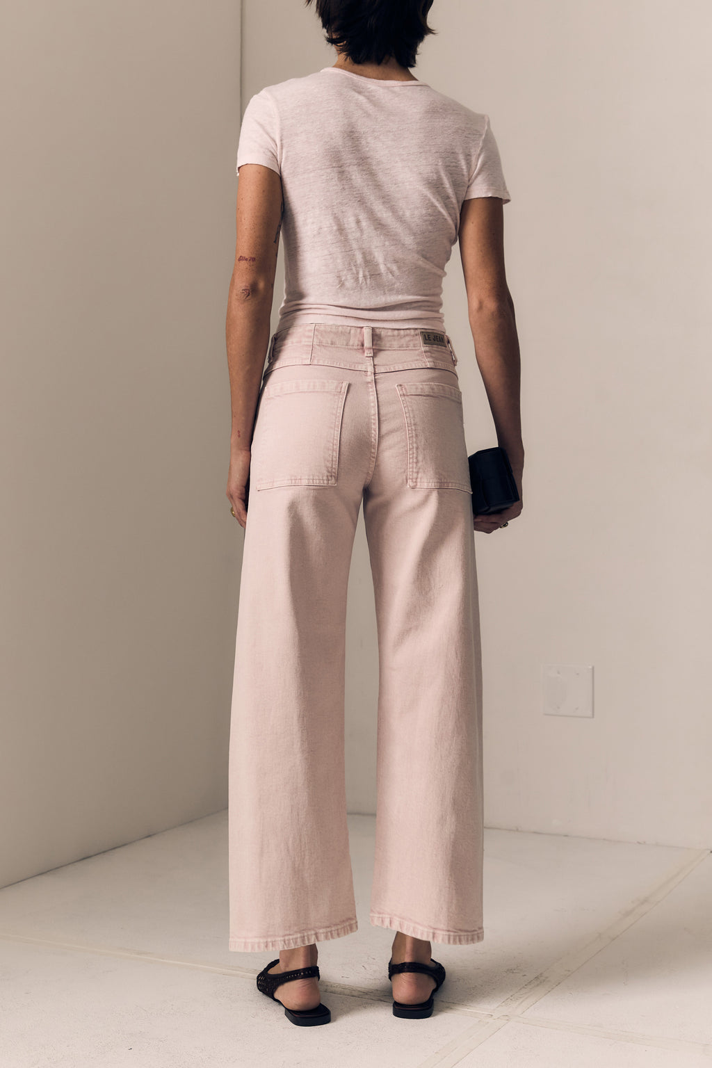 SELENA CROP- MID RISE