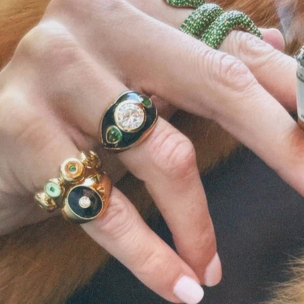 Moma's Eye Luna Nera Pinky Ring